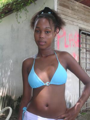 manman l&eacute;ticia en force a pas jou&eacute;